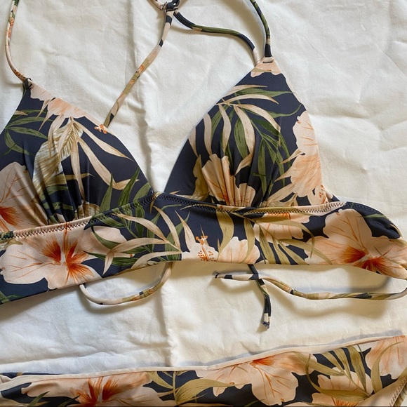 Two-Piece Bikini Set - Picture 5 of 5